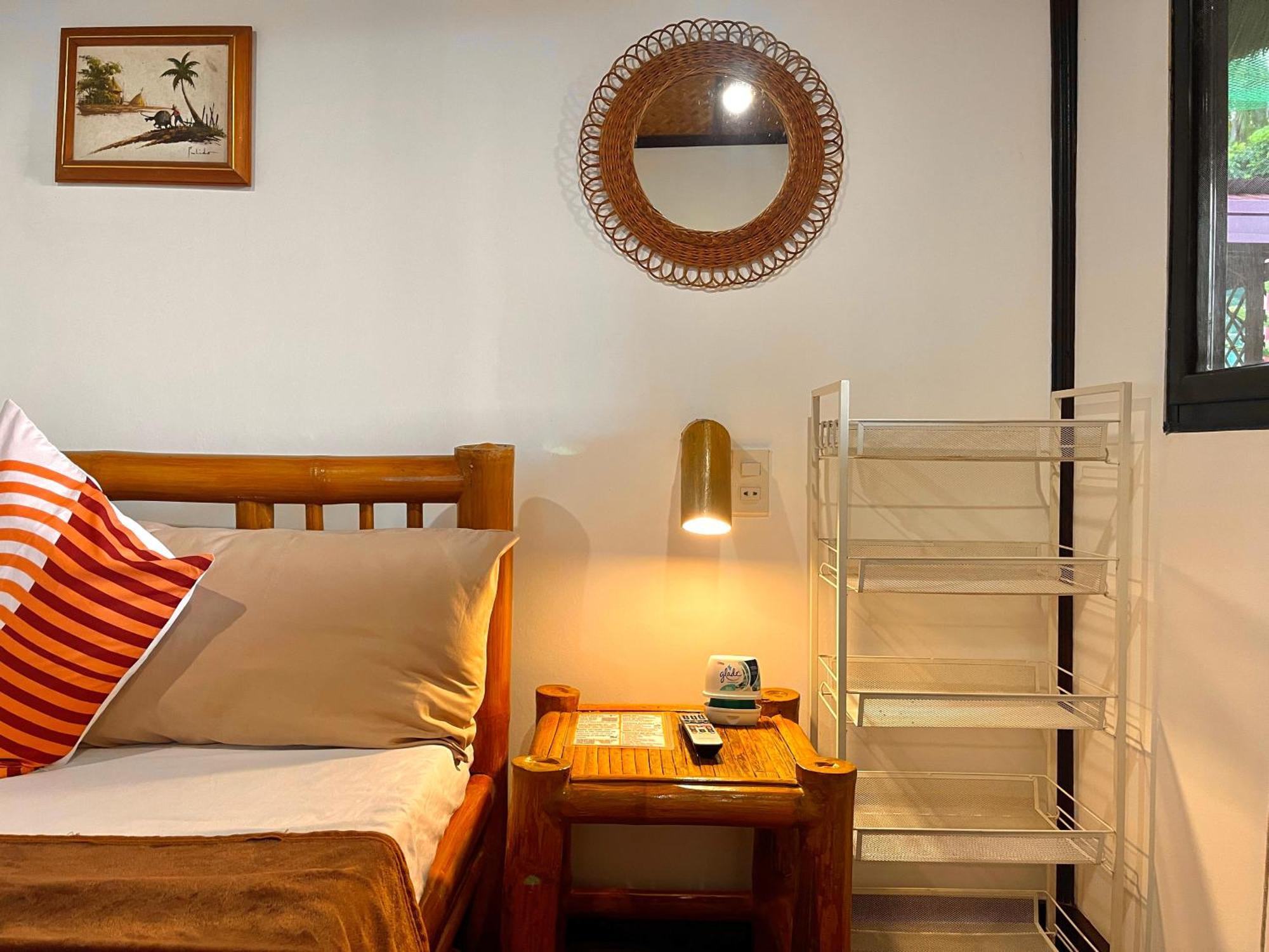 Galera Lodge Puerto Galera Εξωτερικό φωτογραφία