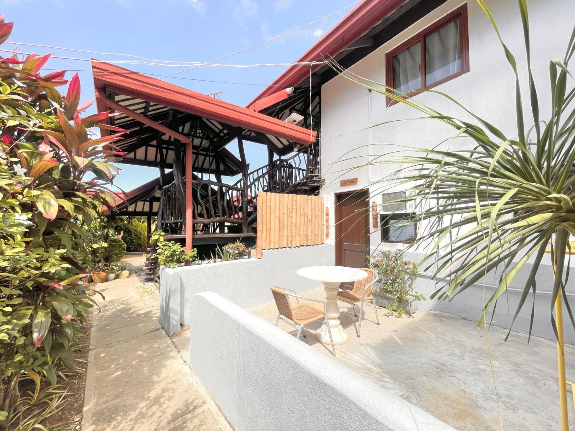 Galera Lodge Puerto Galera Εξωτερικό φωτογραφία