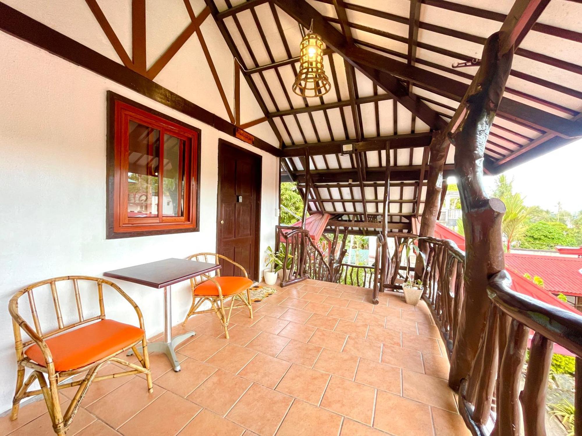 Galera Lodge Puerto Galera Εξωτερικό φωτογραφία