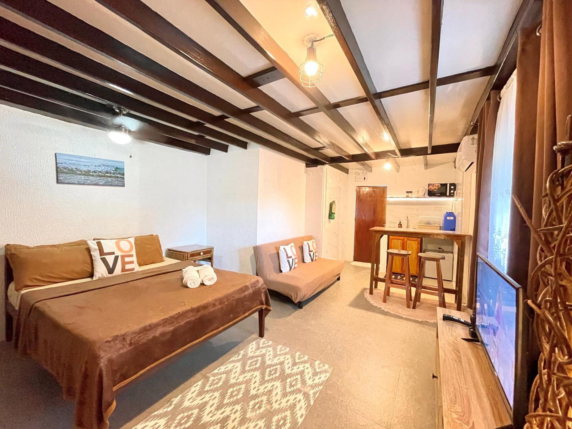 Galera Lodge Puerto Galera Εξωτερικό φωτογραφία